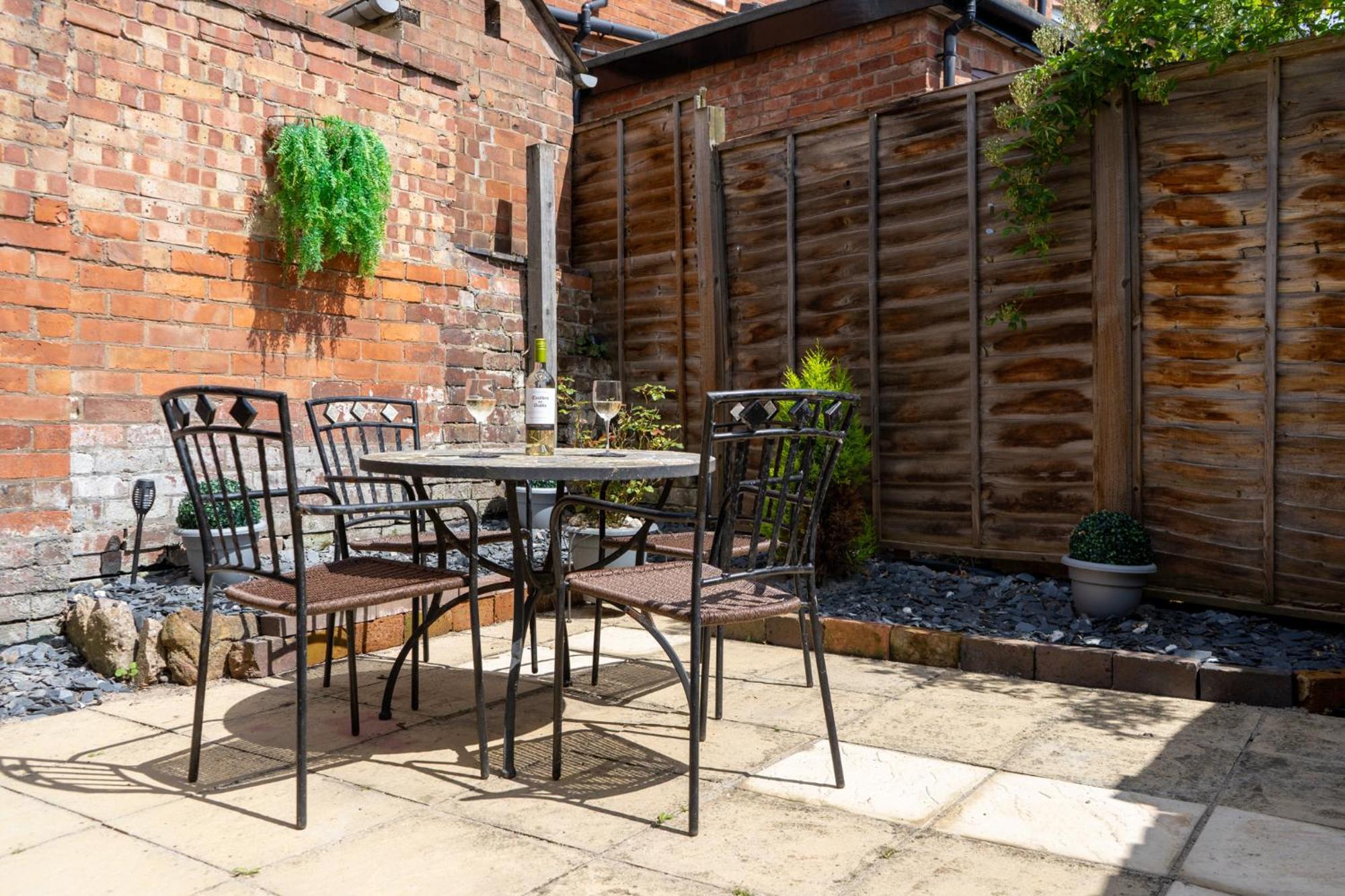 Villa The Plumb Townhouse In Warwick Centre Esterno foto